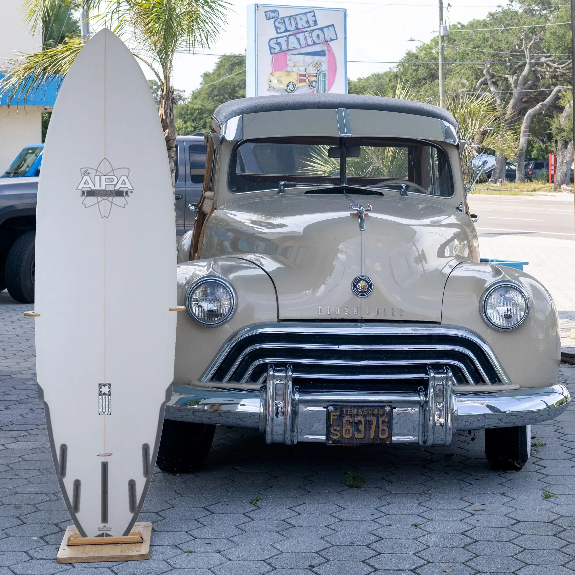 Aipa Big Boy Sting Fusion HD 8'0 Surfboard - Futures