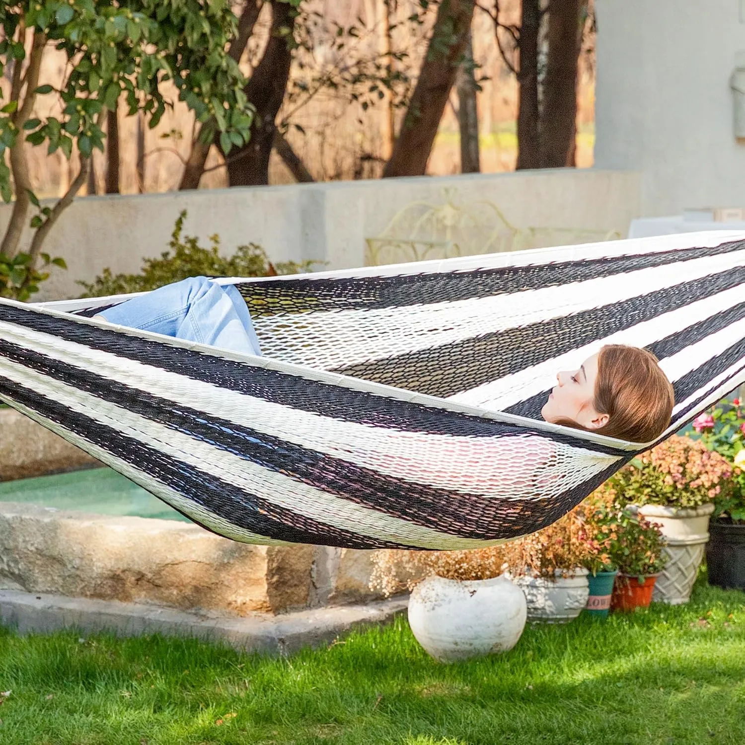 PNAEUT Mayan Hammock, Handwoven XL Thick Soft Rope Hammocks for Outdoor Indoor, Max 600 lbs Capacity, Tree Straps & Carabiners Included (Black and White)
