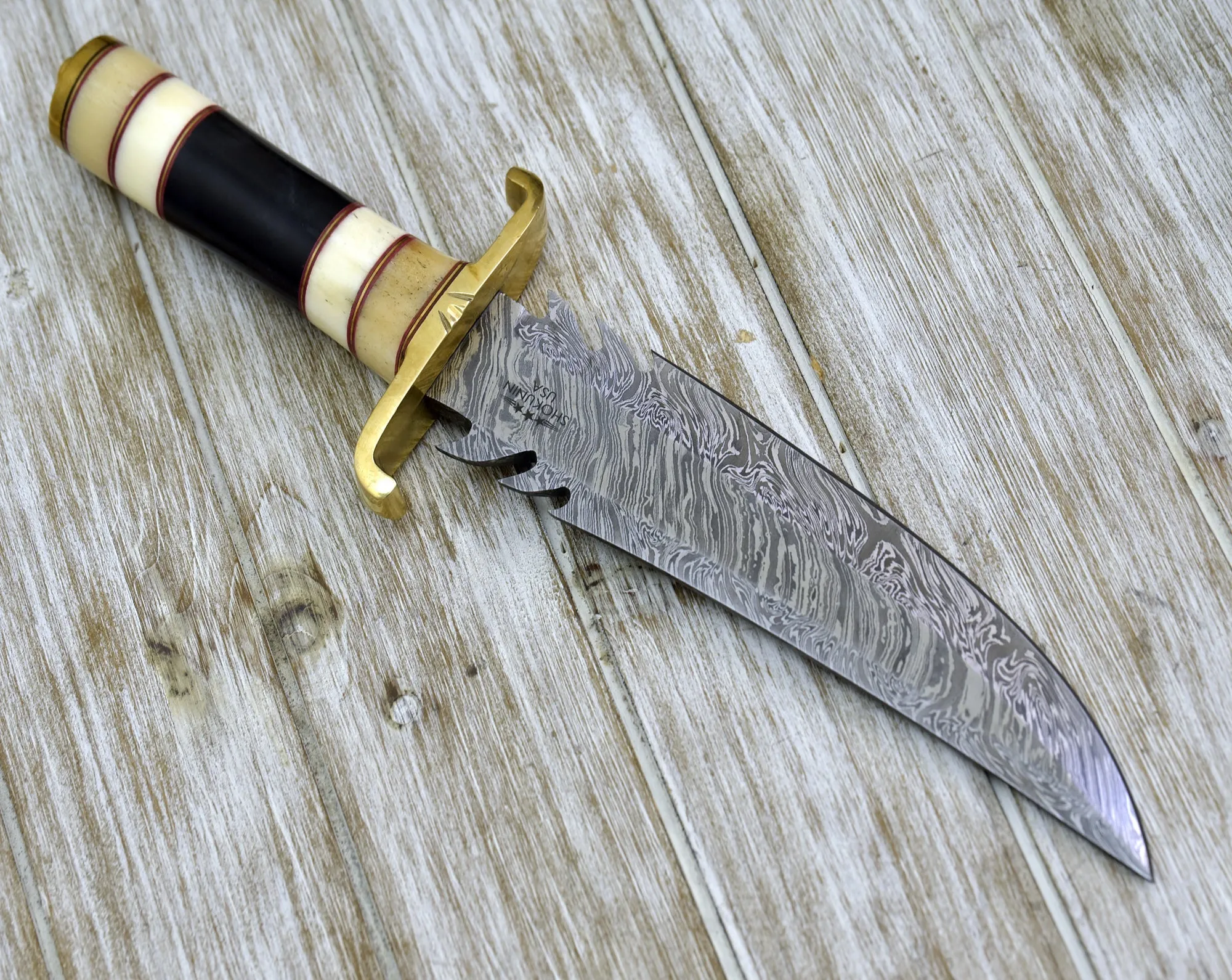 Shokunin USA Roar Damascus Bowie Knife: Enhance Your Collection with a Premium Blade