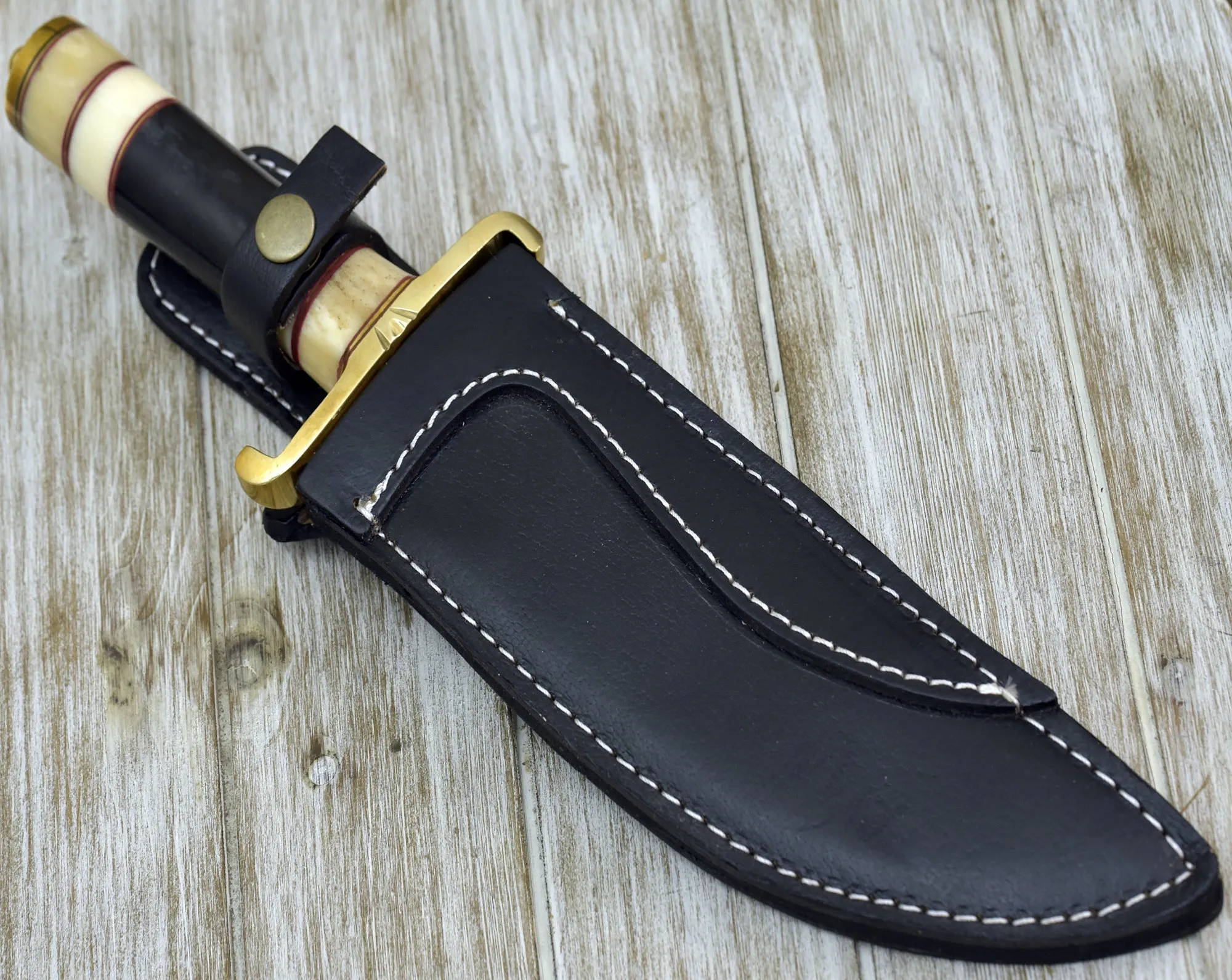 Shokunin USA Roar Damascus Bowie Knife: Enhance Your Collection with a Premium Blade