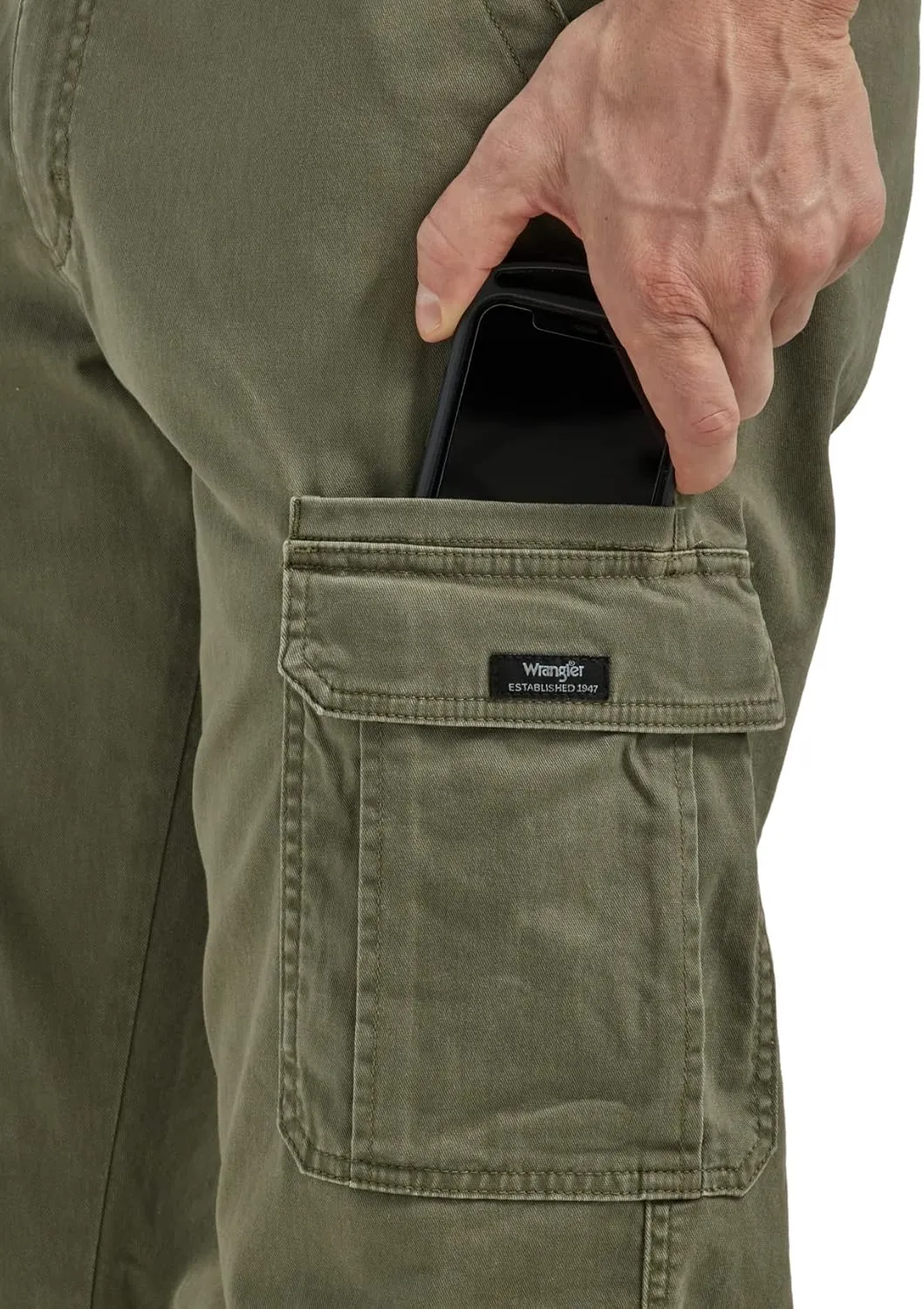 Wrangler Authentics Men's Relaxed Fit Stretch Cargo Pant